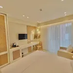 Dimitri 3*
