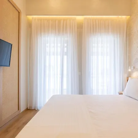 Dimitri Hotel Himare