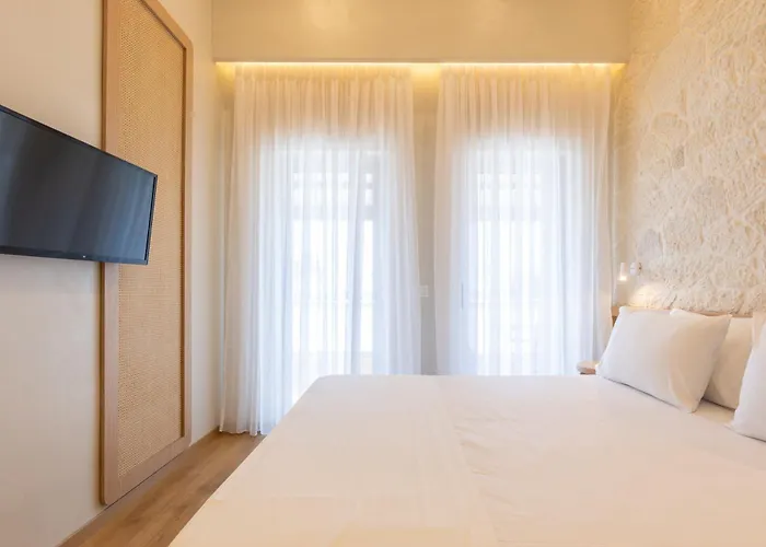 Dimitri Hotel Himare